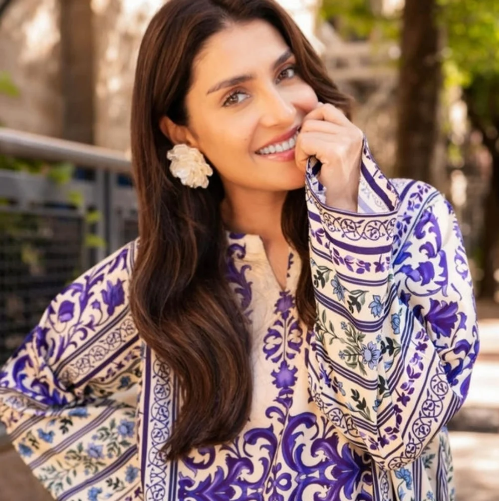 Long Sleeve Blue & Cream Printed Maxi Dress - Picture 3 of 5